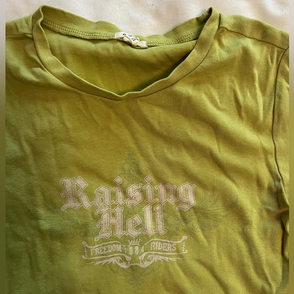 GARAGE CROPPED GRAPHIC BABY TEE - Picture 2 of 2